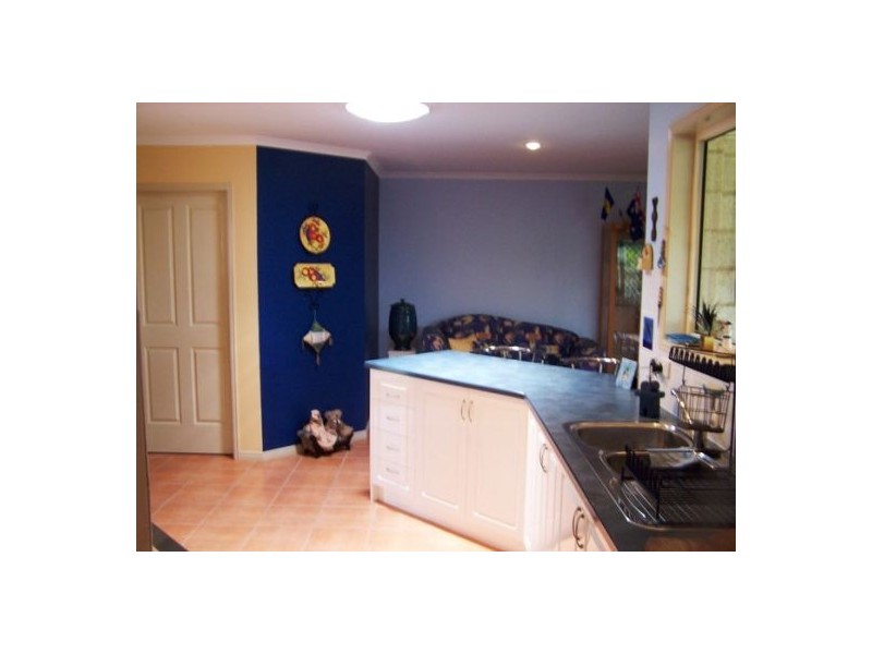 5 Whistler, Eli Waters QLD 4655