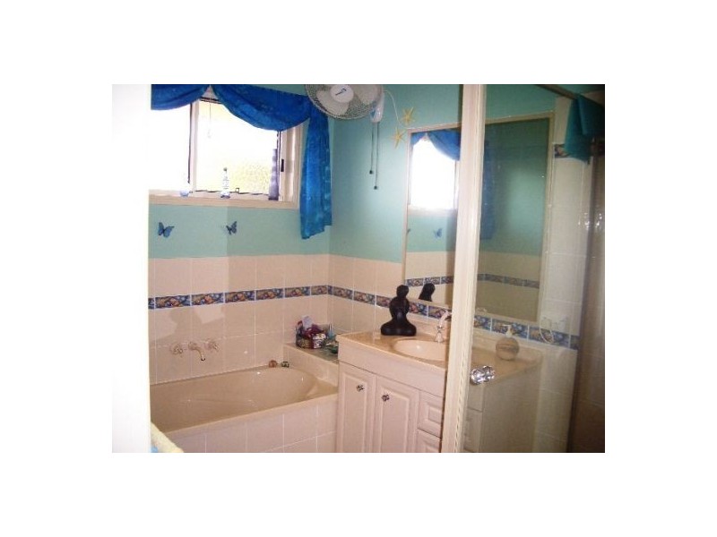 5 Whistler, Eli Waters QLD 4655