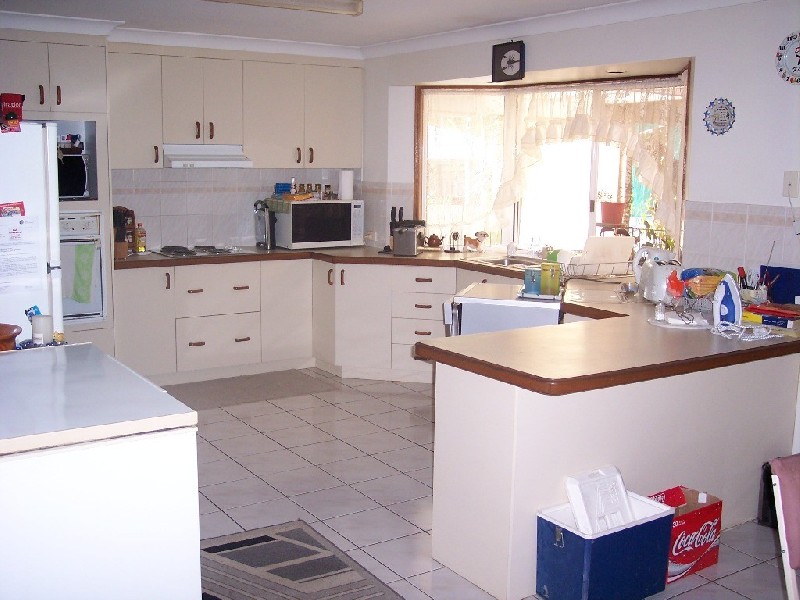 14 Haydn Drive, Kawungan QLD 4655