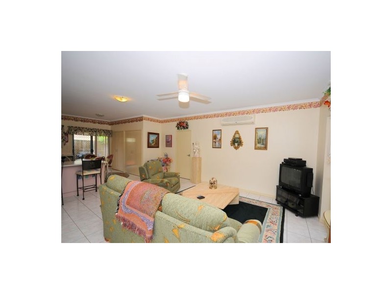 32-34 Elizabeth Street, Urangan QLD 4655