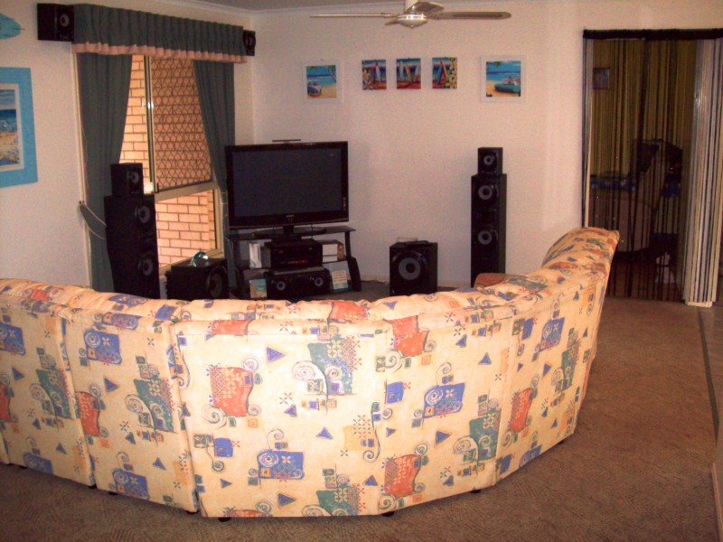 16 Vicki Parade, Torquay QLD 4655