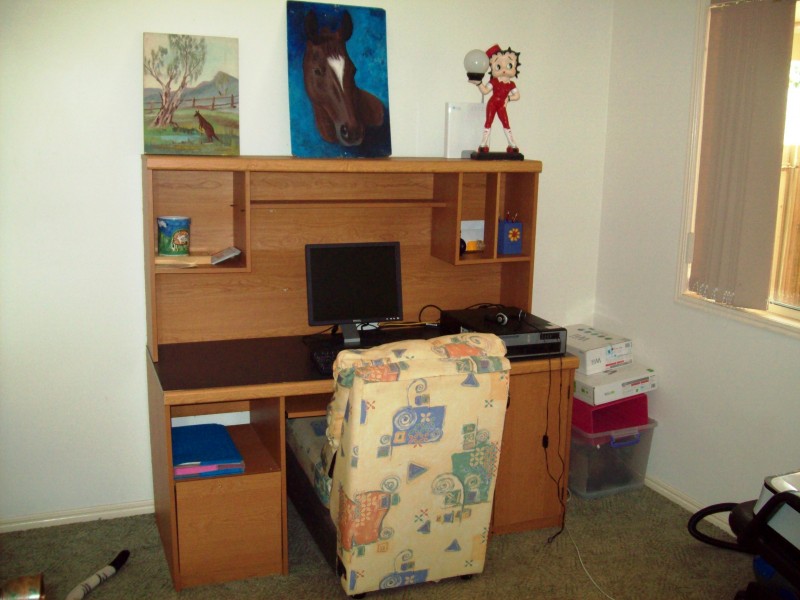 16 Vicki Parade, Torquay QLD 4655