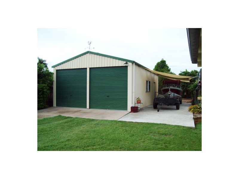 29 Kent Street, Urangan QLD 4655