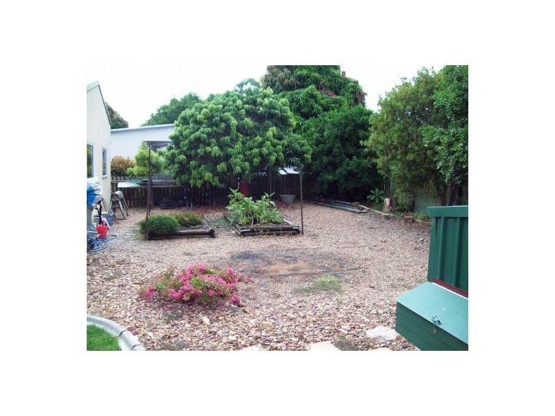 29 Kent Street, Urangan QLD 4655