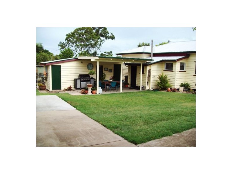 29 Kent Street, Urangan QLD 4655