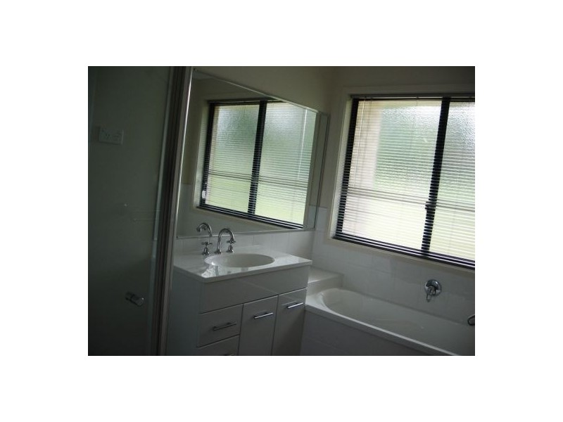 75 Seaview Drive, Booral QLD 4655