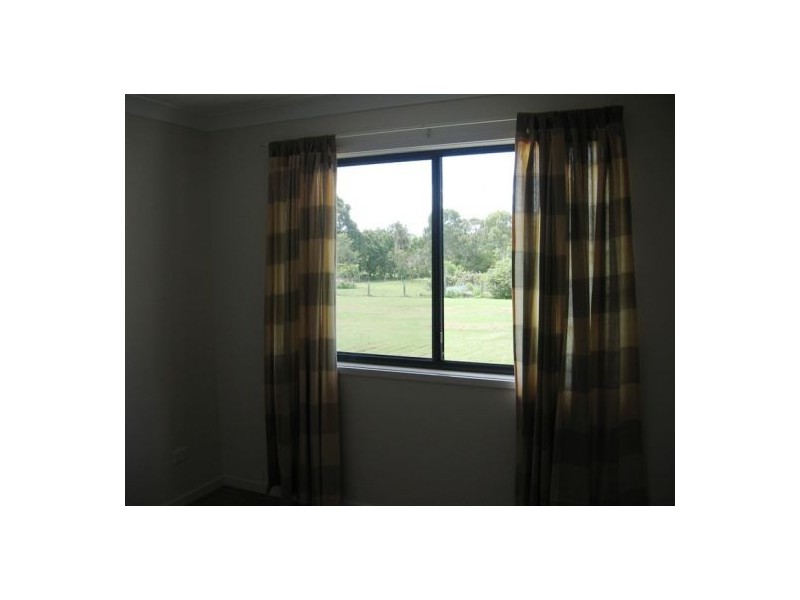 75 Seaview Drive, Booral QLD 4655