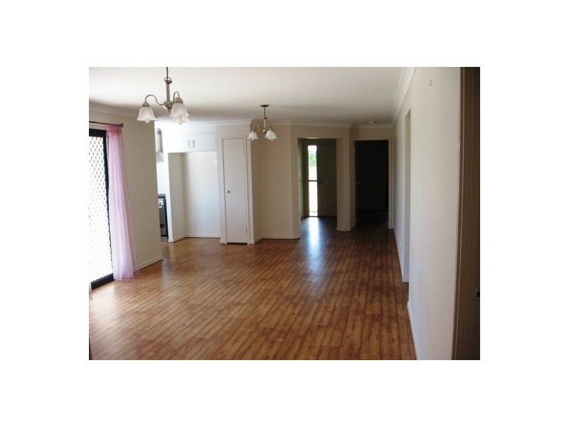 75 Seaview Drive, Booral QLD 4655