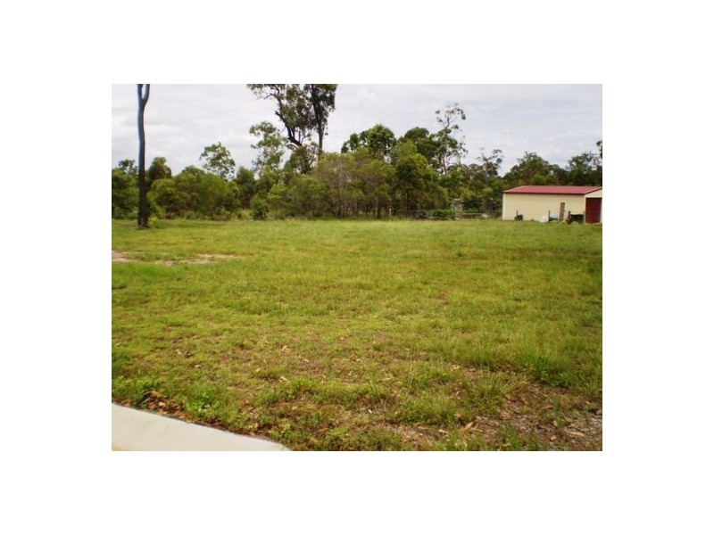 11 Oakes Drive, Burrum Heads QLD 4659