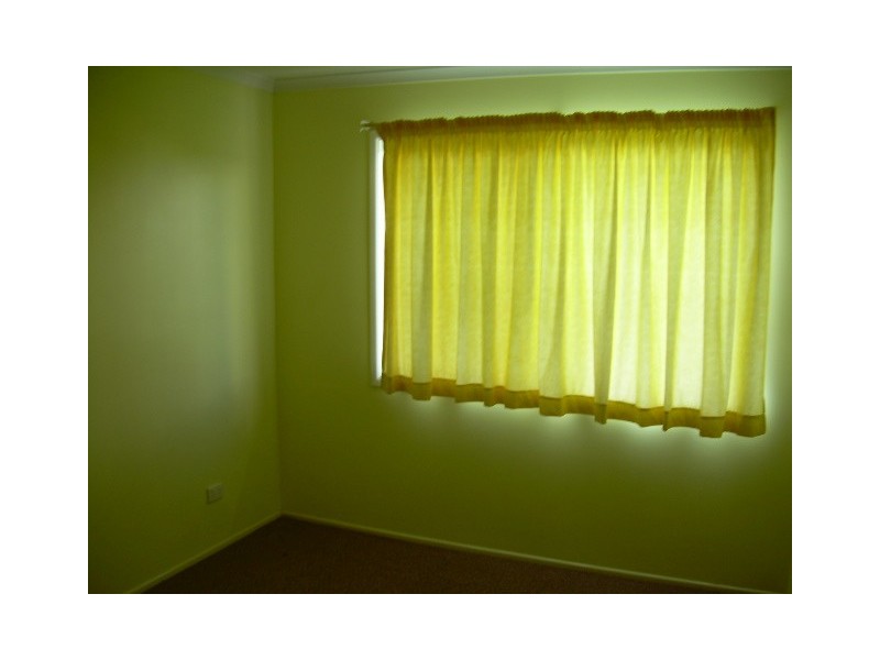 14 Hayworth, Point Vernon QLD 4655