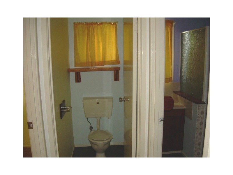 14 Hayworth, Point Vernon QLD 4655