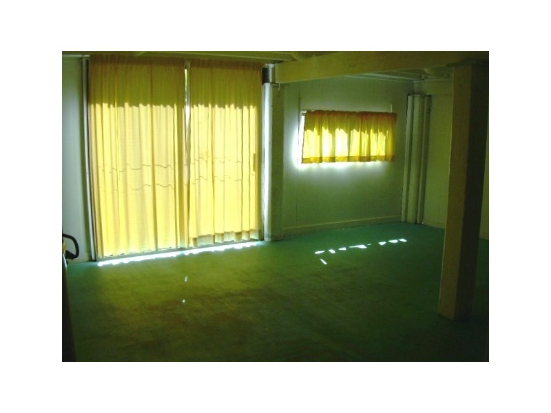 14 Hayworth, Point Vernon QLD 4655