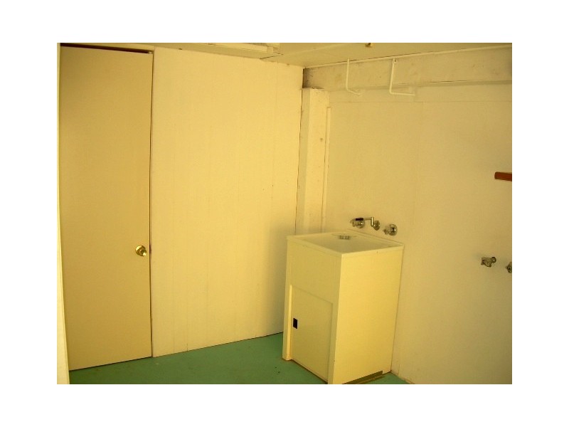 14 Hayworth, Point Vernon QLD 4655