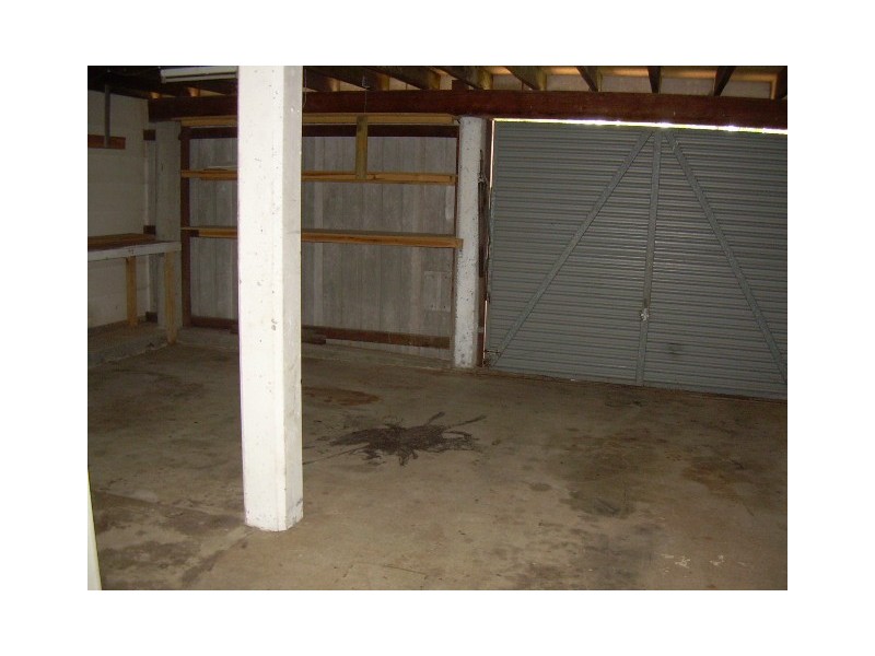 14 Hayworth, Point Vernon QLD 4655