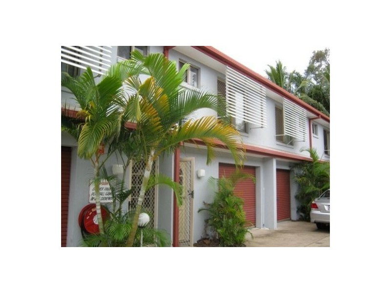 5/4 Pilot Street, Urangan QLD 4655