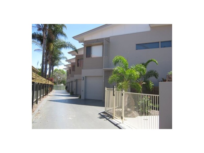 Urangan QLD 4655