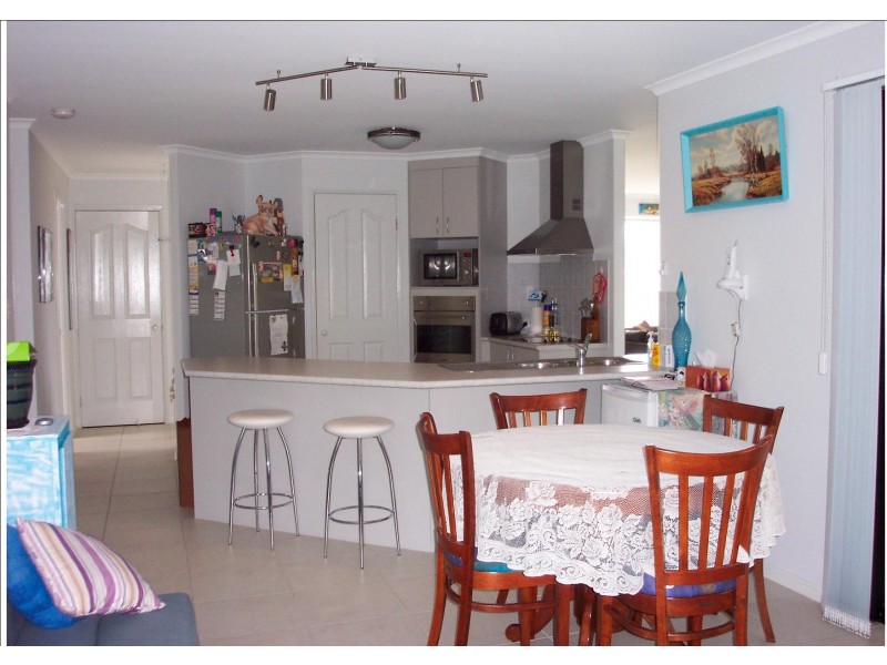 9 Bentwood Street, Burrum Heads QLD 4659