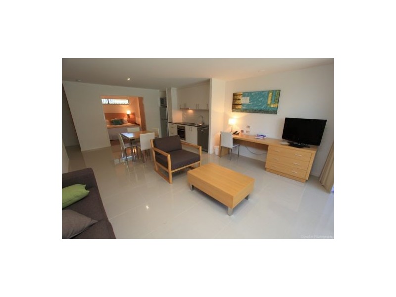 627 Charlton Esplanade, Urangan QLD 4655