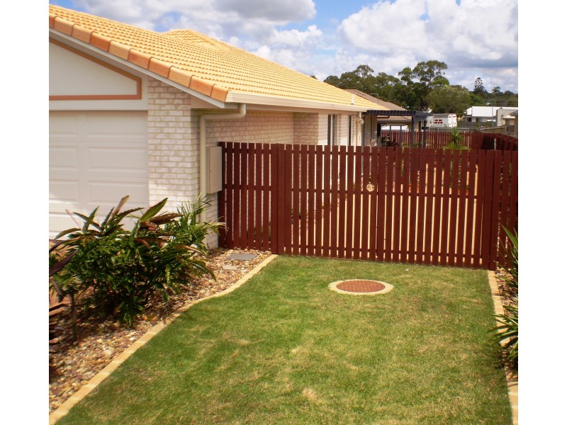 4 mcintyre ct, Urraween QLD 4655