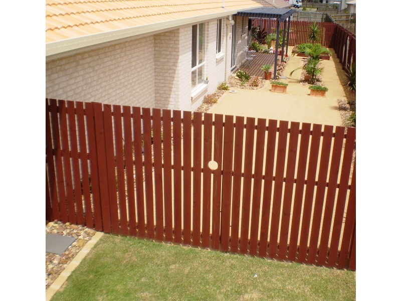 4 mcintyre ct, Urraween QLD 4655