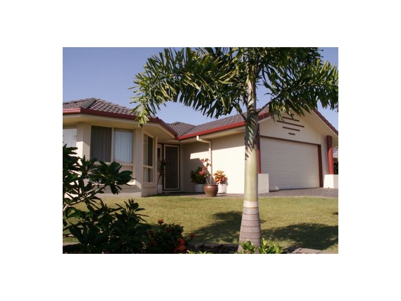 18 Endeavour Way, Eli Waters QLD 4655