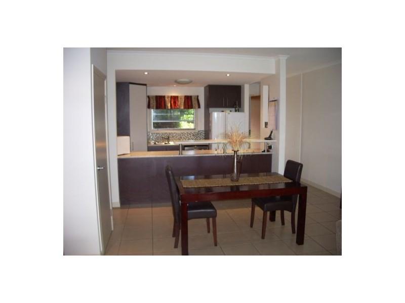 6/230 Pulgul Street, Urangan QLD 4655