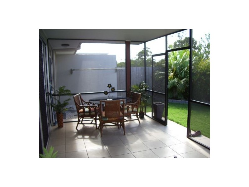 6/230 Pulgul Street, Urangan QLD 4655