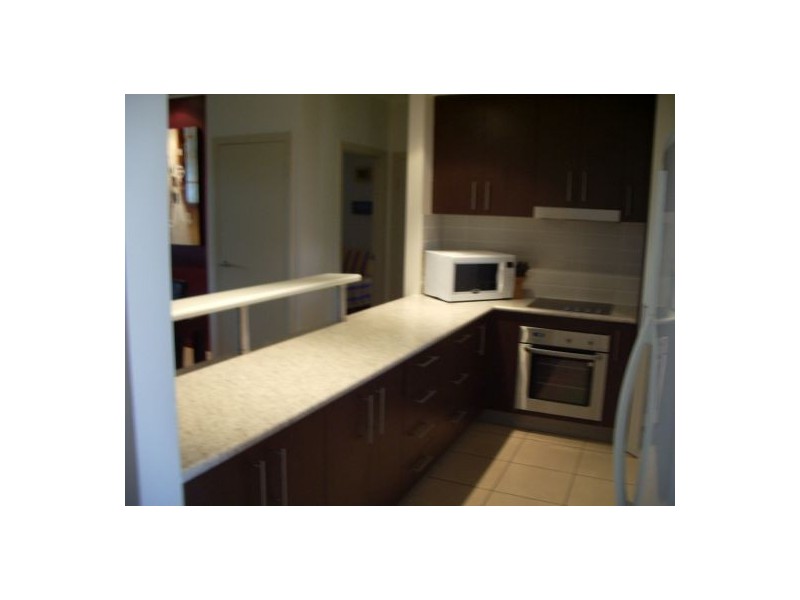6/230 Pulgul Street, Urangan QLD 4655