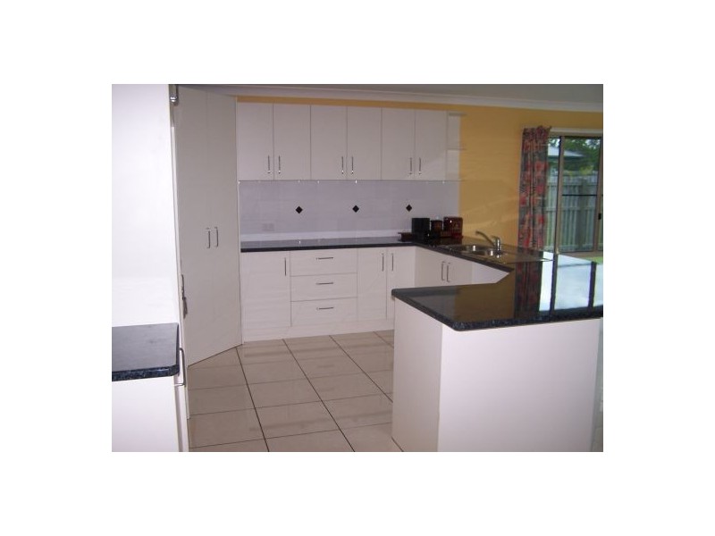 63 Yarrilee Cct, Dundowran QLD 4655