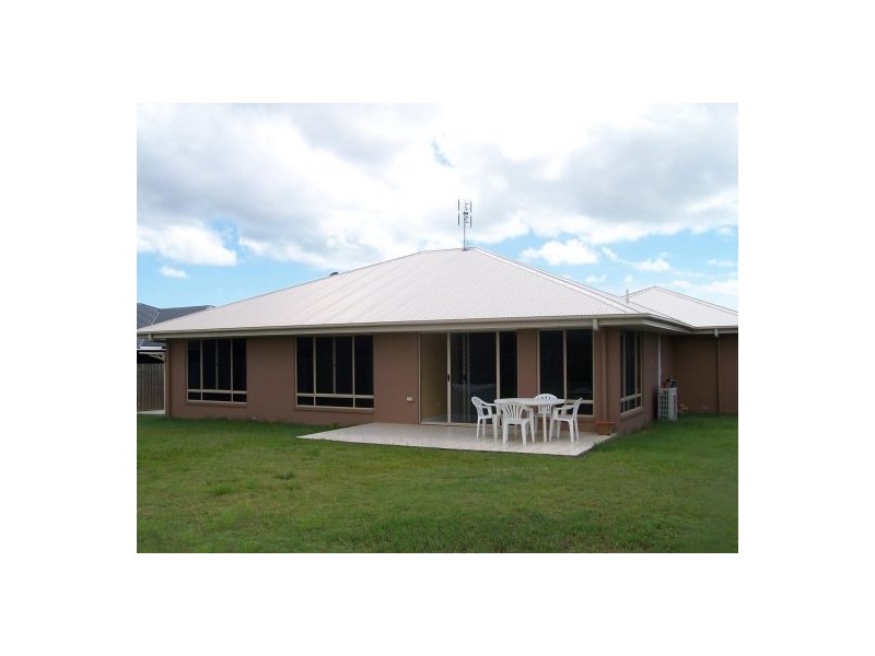 63 Yarrilee Cct, Dundowran QLD 4655