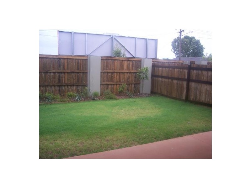 1/146 Elizabeth Street, Urangan QLD 4655