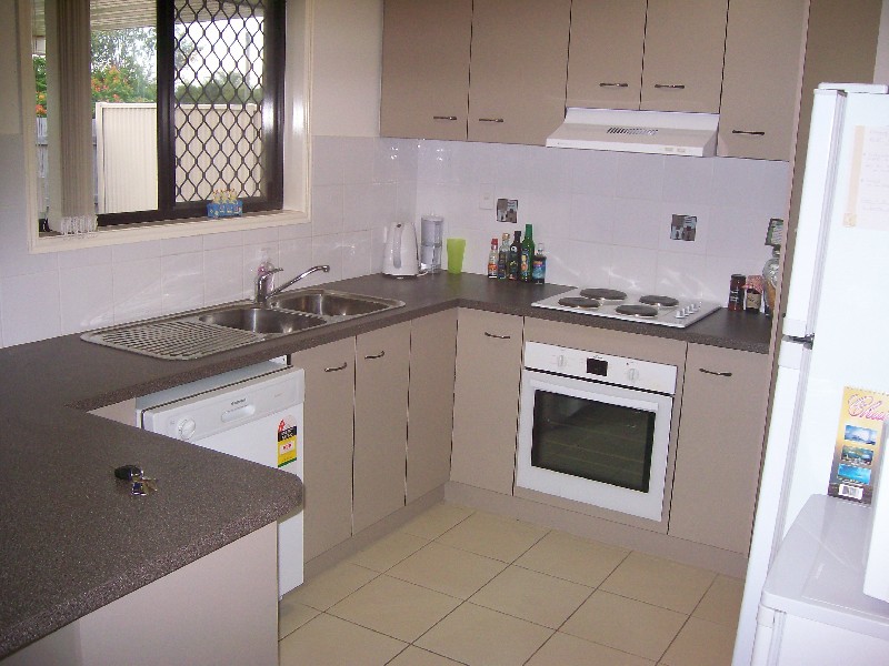 14b Redgum Court, Urraween QLD 4655