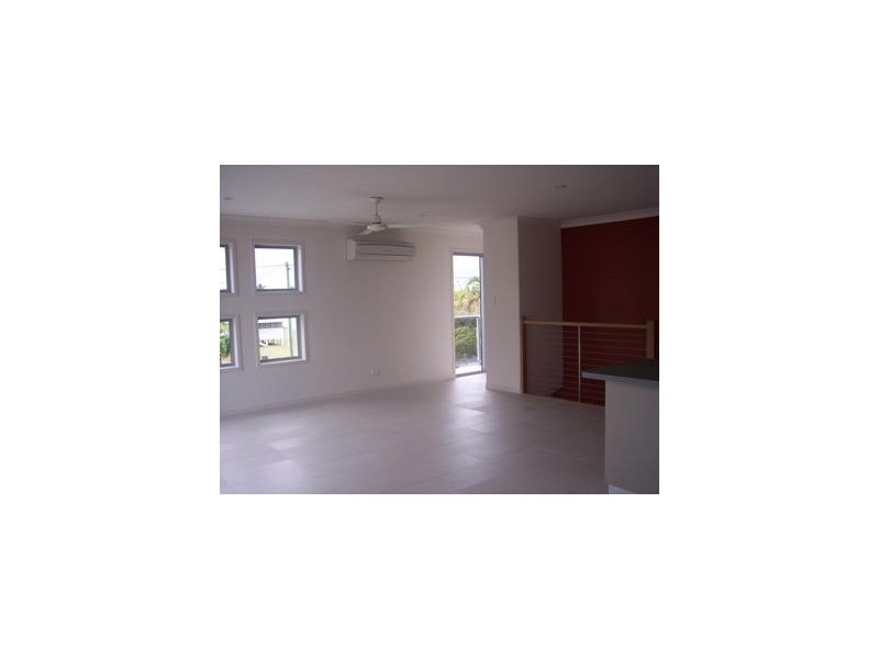 1/194 Cypress Street, Urangan QLD 4655