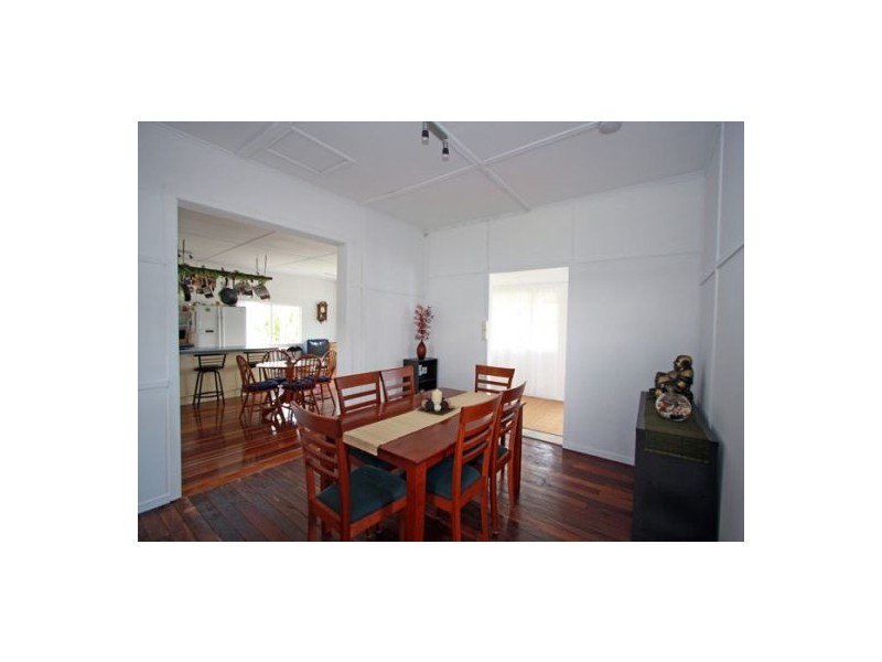 26 Ladbroke Cr, Urangan QLD 4655