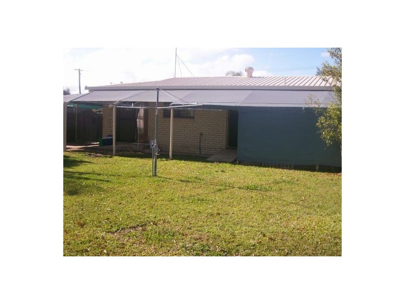5 Howlett Street, Urangan QLD 4655