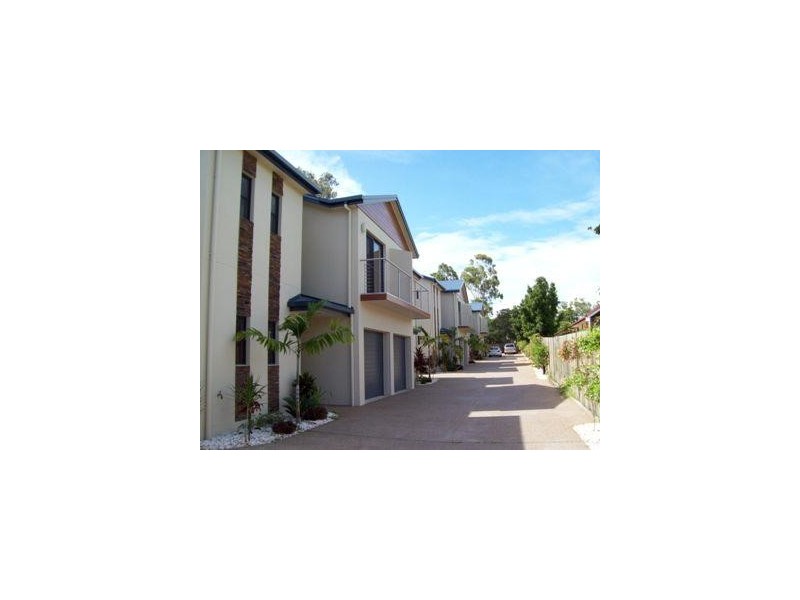 4/243 Torquay Terrace, Torquay QLD 4655