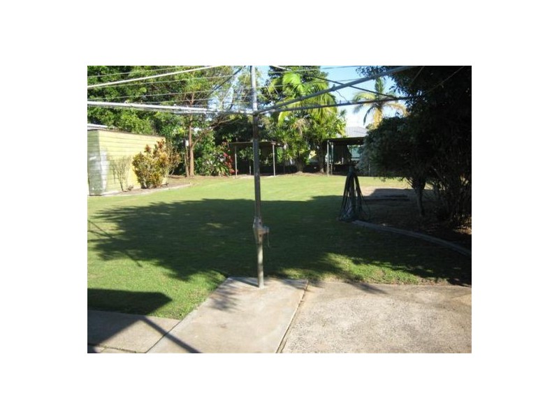 7 King Street, Urangan QLD 4655