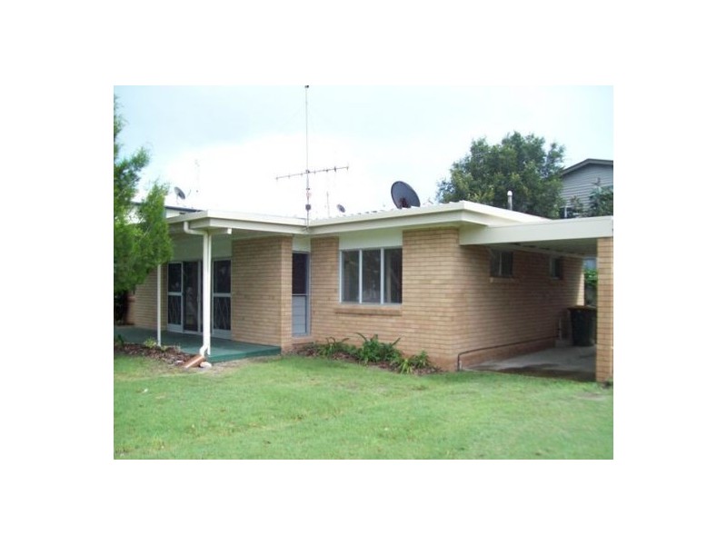 160 Cypress Street, Urangan QLD 4655