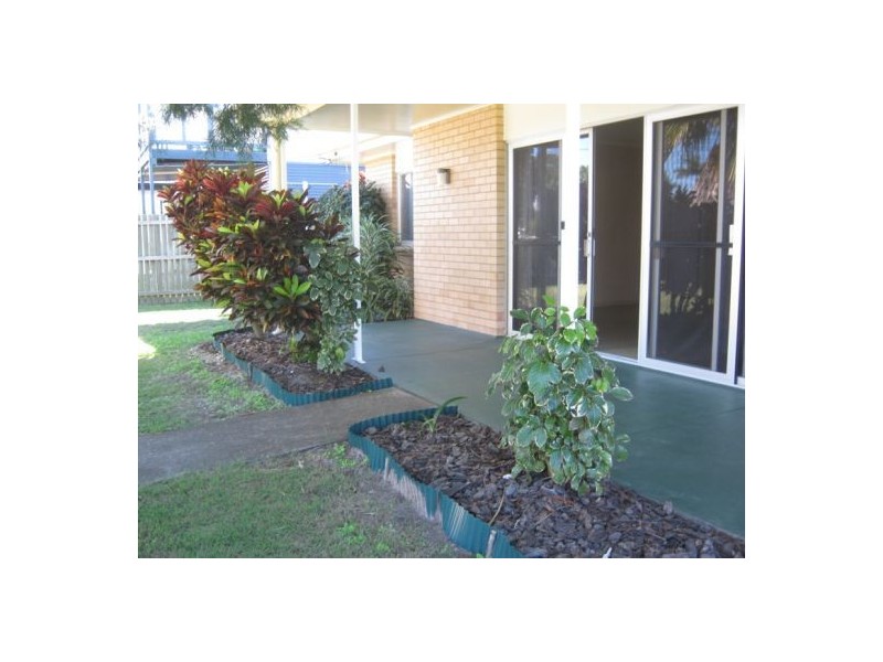 160 Cypress Street, Urangan QLD 4655