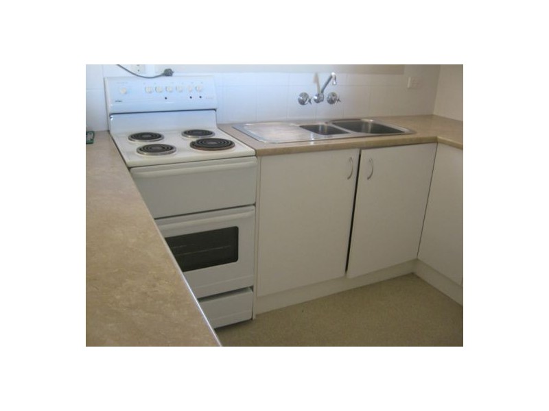 160 Cypress Street, Urangan QLD 4655