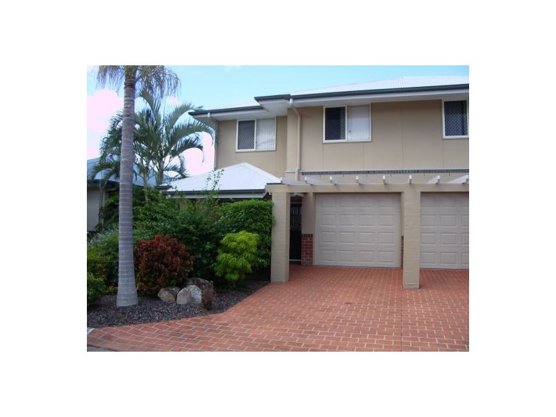 73-34 Elizabeth Street, Urangan QLD 4655