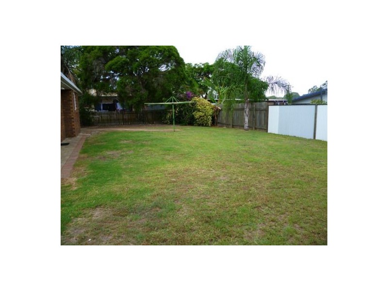 40 William Street, Urangan QLD 4655