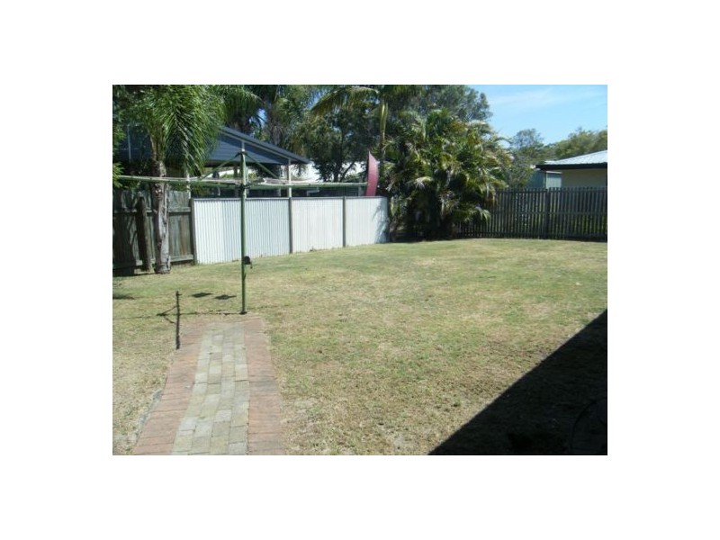 40 William Street, Urangan QLD 4655