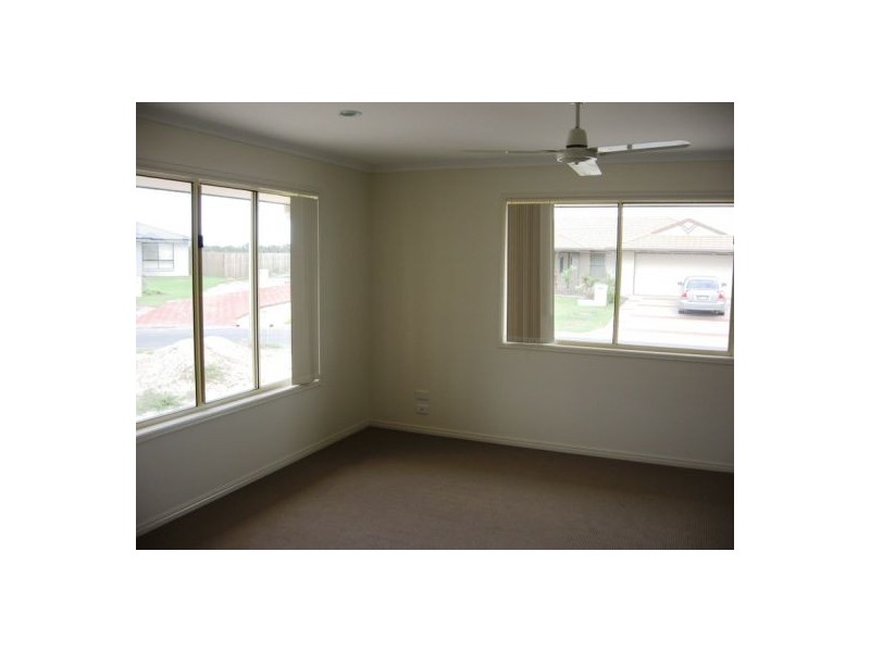 36 Bounty Circuit, Eli Waters QLD 4655