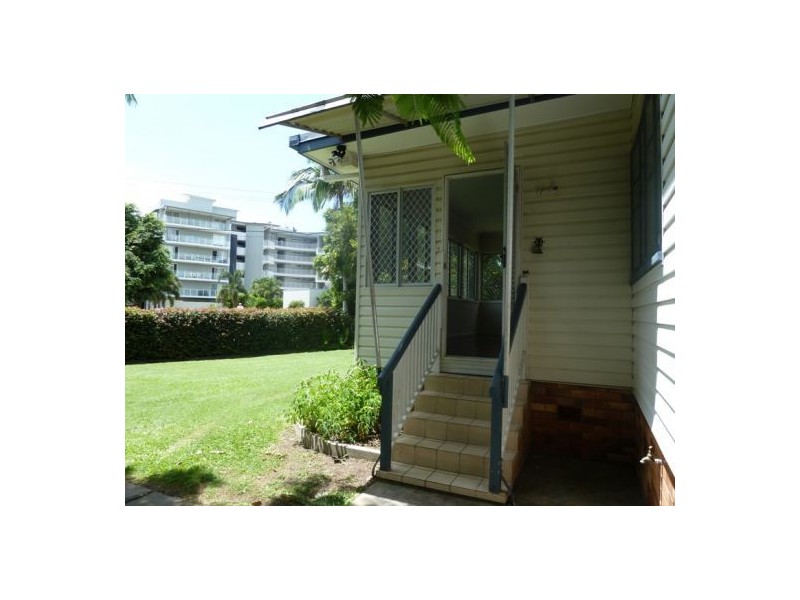 3 Watson Street, Pialba QLD 4655