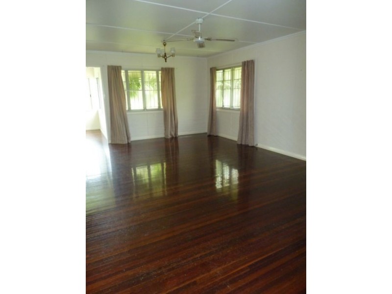 3 Watson Street, Pialba QLD 4655