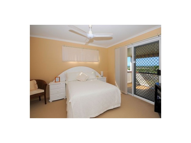 1 Trobriand Pl, Kawungan QLD 4655