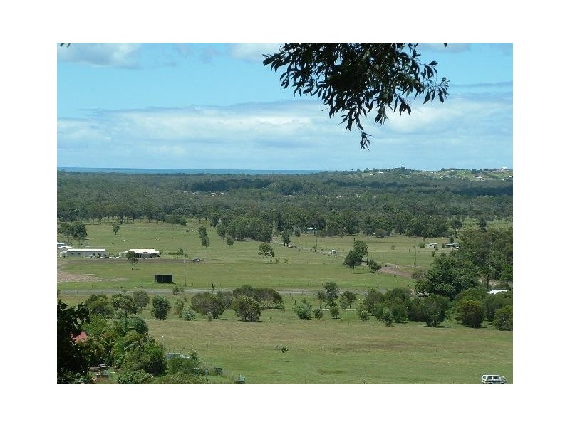 11 Farmhill Place, Takura QLD 4655