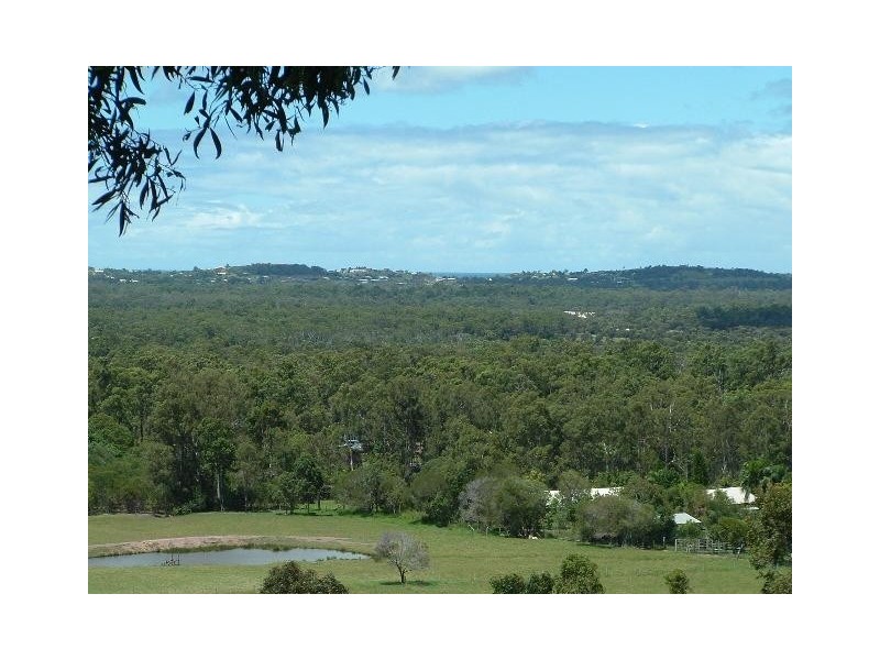 11 Farmhill Place, Takura QLD 4655