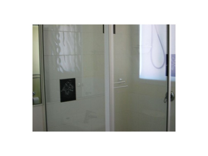 511 Esplanade, Urangan QLD 4655